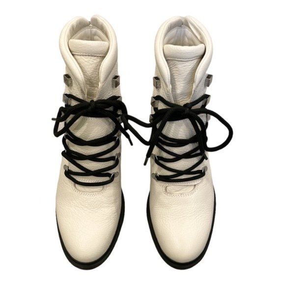 MARC FISHER Kini Ivory Leather Block Heel Bootie - Size 8.5 - Picture 5 of 7